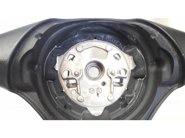 Руль BMW 1 E81 E87 2004-2011 года 6763076, 3375E871