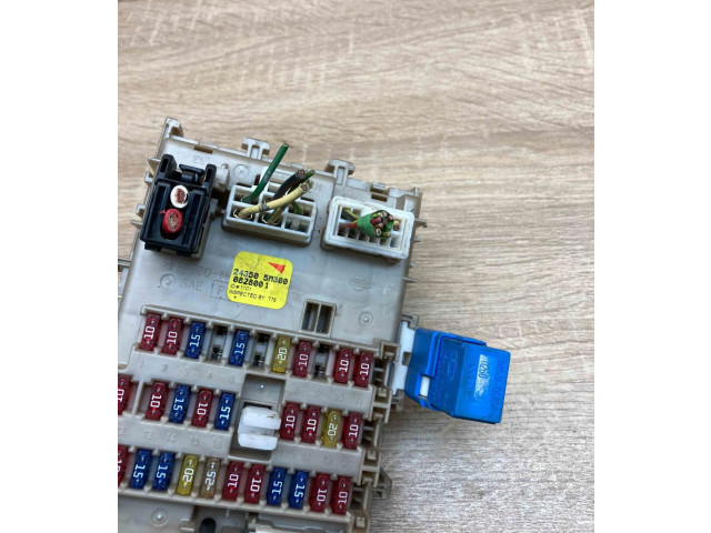 Pojistková skříňka 243505M300, 0828001 Nissan Almera N16 2000