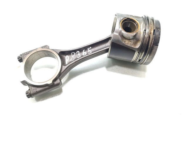 Поршень с шатуном Volkswagen Golf Cross