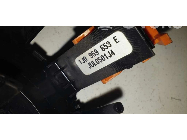 Подушка безопасности водителя 1J0959653E Skoda Octavia Mk1 (1U)