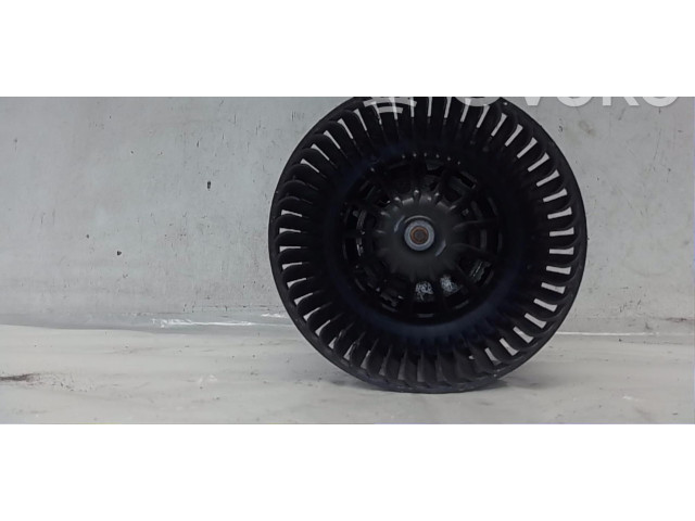 Вентилятор печки 272106020R Dacia Duster