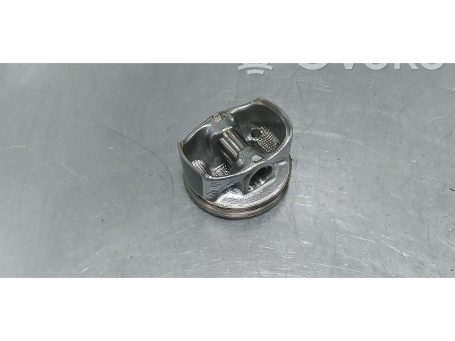 Píst A2640301900 Mercedes-Benz C W205 264915