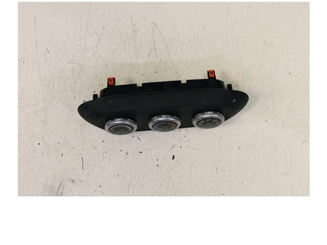 Блок управления климат-контролем    Fiat 500X