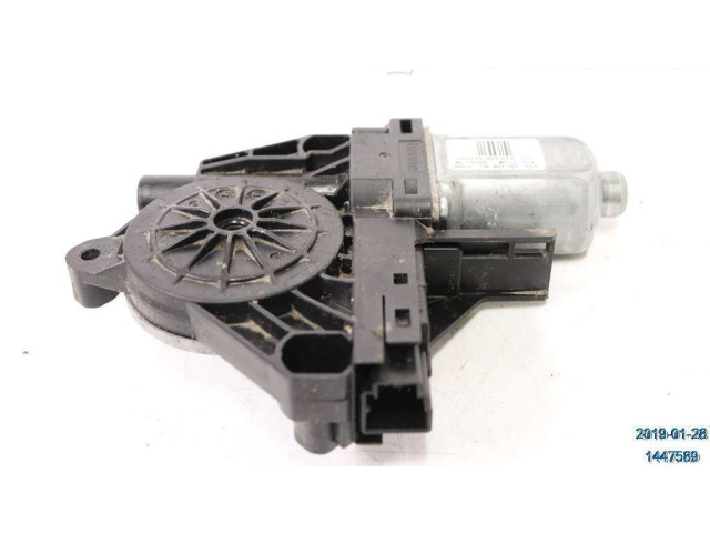 Передний двигатель механизма для подъема окон Volvo V70 2008 - 2013 года