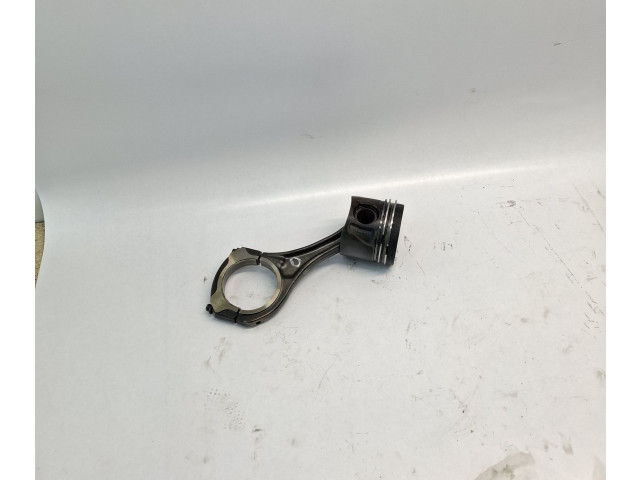  Поршень OM 642.836 A6420305220  Mercedes-Benz E W212  