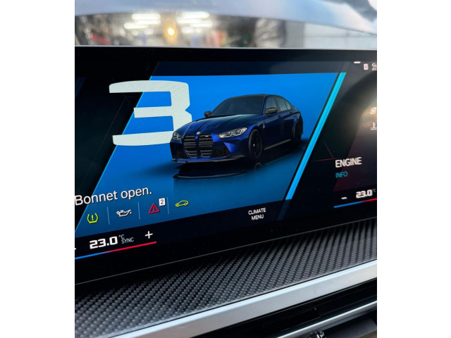 Přístrojová deska BMW M3 G80 2023 5A7B2E0