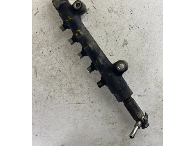 Vstřikovací lišta Subaru Outback