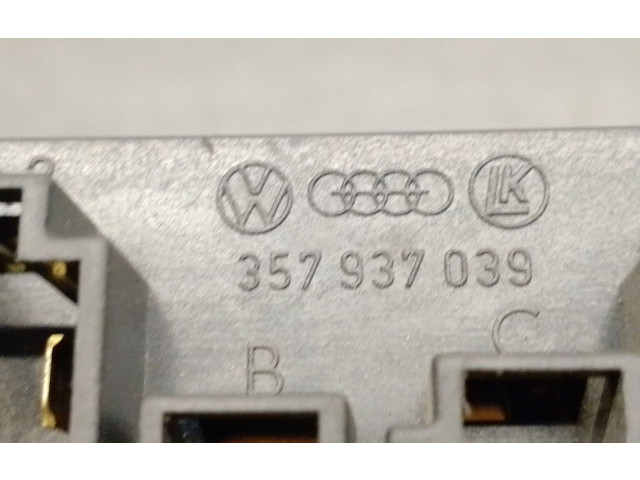 Модуль управления BSM 357937039 Volkswagen Golf SportWagen AWG