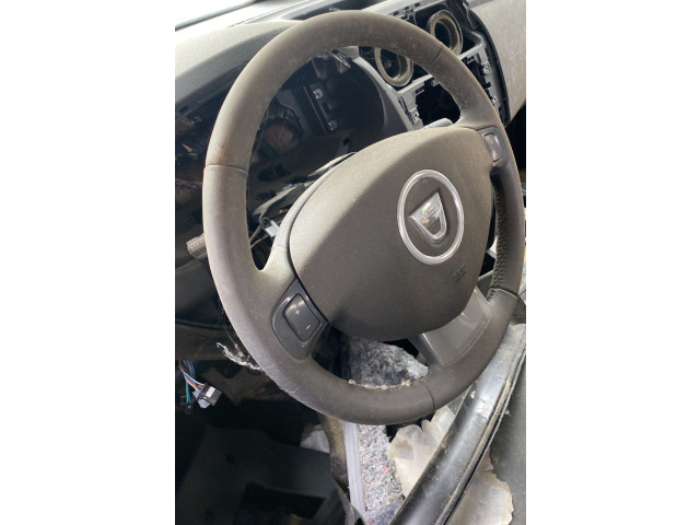 Руль Dacia Logan II  2012 - 2020 года 484006206R      