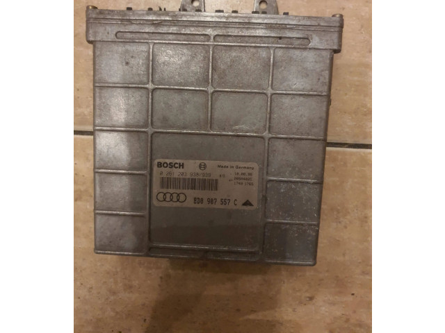 Řídící jednotka 8D0907557C, 26SA4025   Audi A8 S8 D2 4D 1994