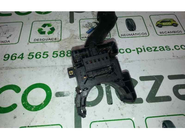 Ручка стеклоочистителей Audi A6 S6 C4 4A