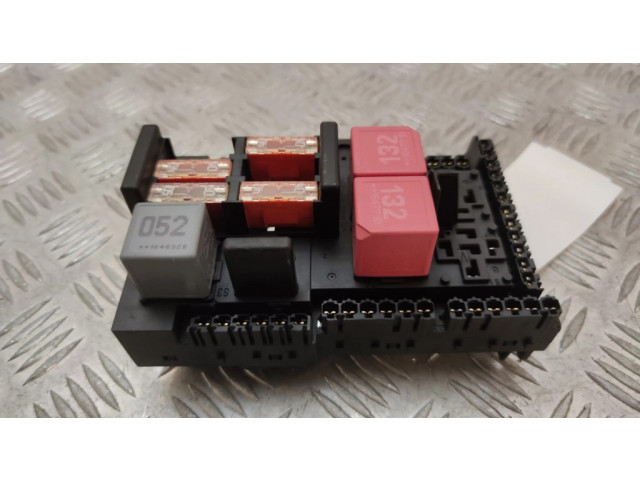 Pojistková skříňka A2139068701 Mercedes-Benz E W213 2017