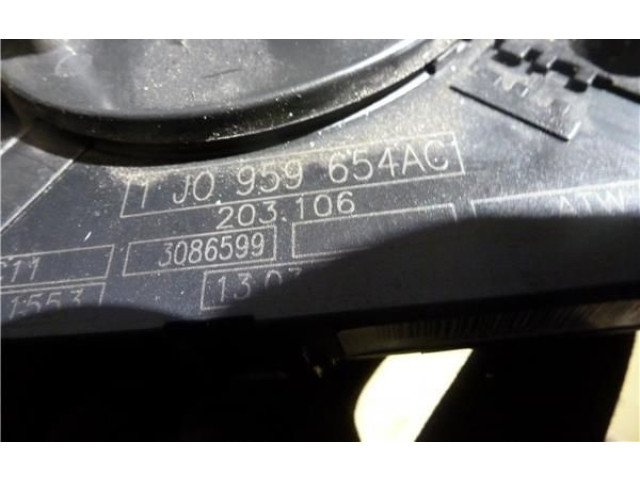 Подрулевой шлейф SRS 1J0959654AC   Audi A3 S3 8L