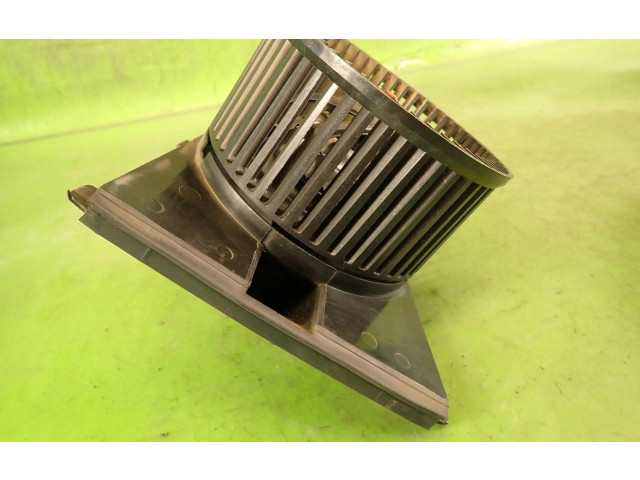 Вентилятор печки Skoda Octavia Mk1 (1U)