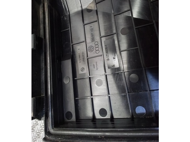 Pojistková skříňka 1K0937540C Volkswagen Caddy 2014