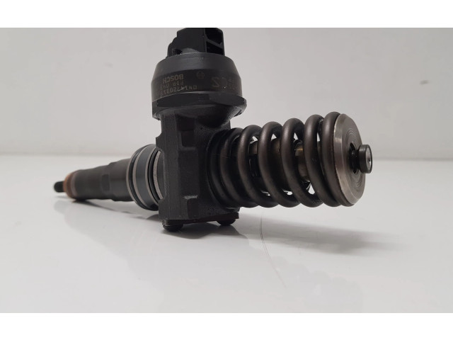 Vstřikovač 038130073BN Volkswagen Caddy BLS