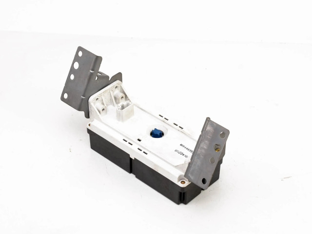 Дисплей MR444391 Mitsubishi Pajero Pinin