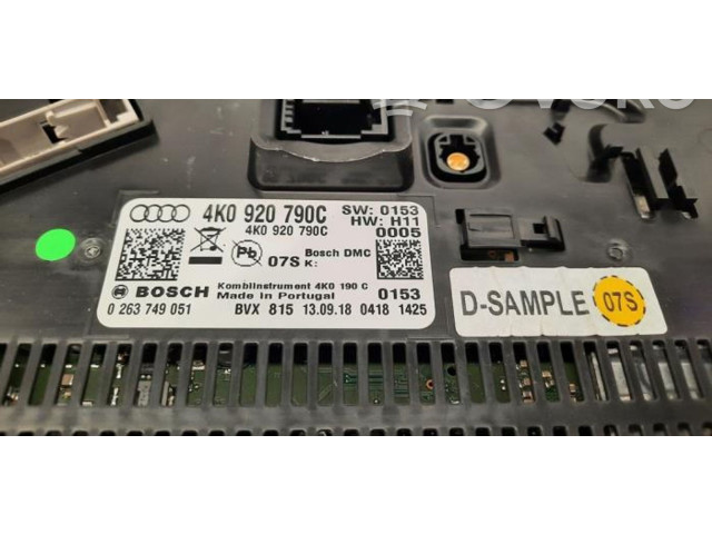Панель приборов 4K0920790C   Audi Q8       