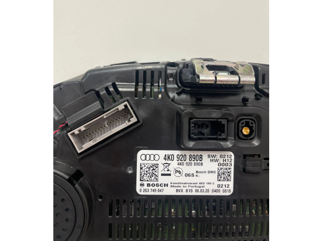 Přístrojová deska  Audi Q7 4M 2020 4K0920890B  