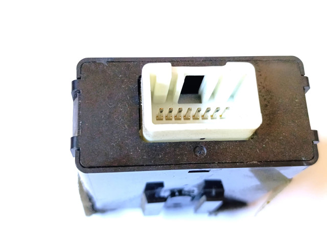 Блок управления G8D327AB Mazda MPV II LW