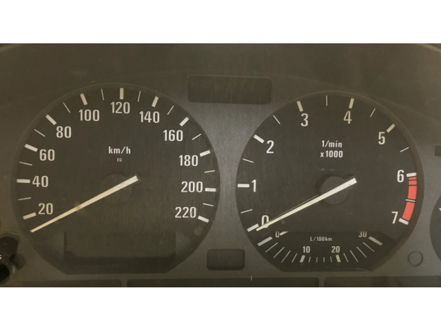 Přístrojová deska BMW 3 E36 1993 62118375042, 6160583051