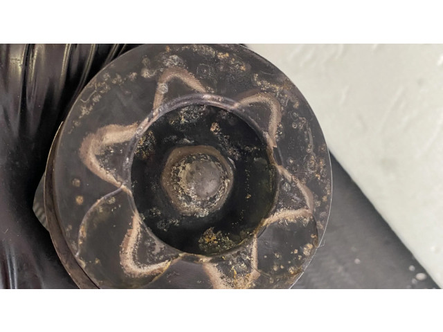 Píst    Ford Kuga I  pro naftový motor 2.0  DYZELIS