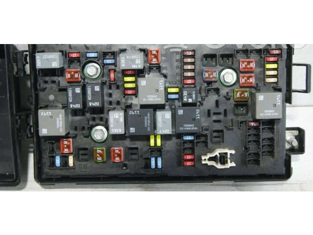 Pojistková skříňka 22760635, 10250735 Chevrolet Camaro 2012