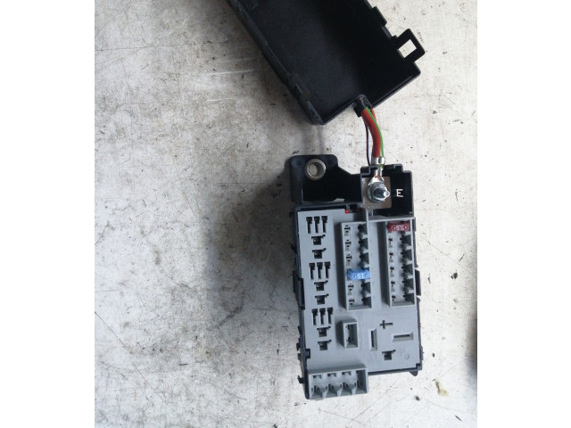 Блок предохранителей    Opel Meriva B    