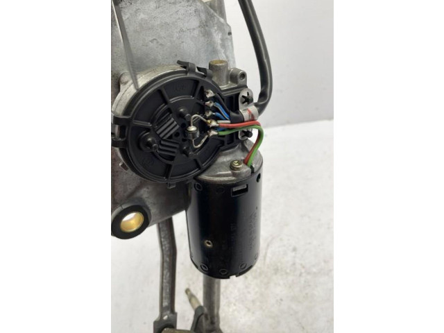 Моторчик заднего дворника 95668914    Citroen Xantia