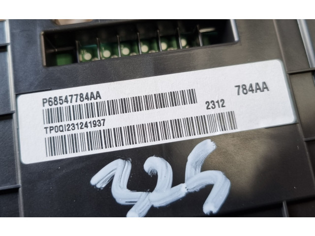 Přístrojová deska Dodge Challenger 2022 68547784AA, P68547784AA