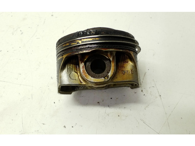 Píst 06LAG92460, S141 Volkswagen Tiguan Allspace pro benzínový motor 2.0