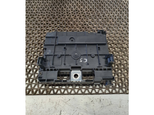 Блок предохранителей 9666700180   Citroen C5    