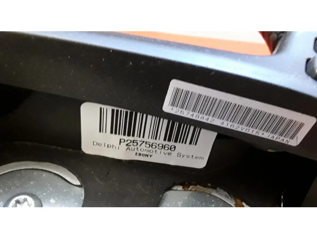 Volant Cadillac SRX 2005 P25756960, 25749842  