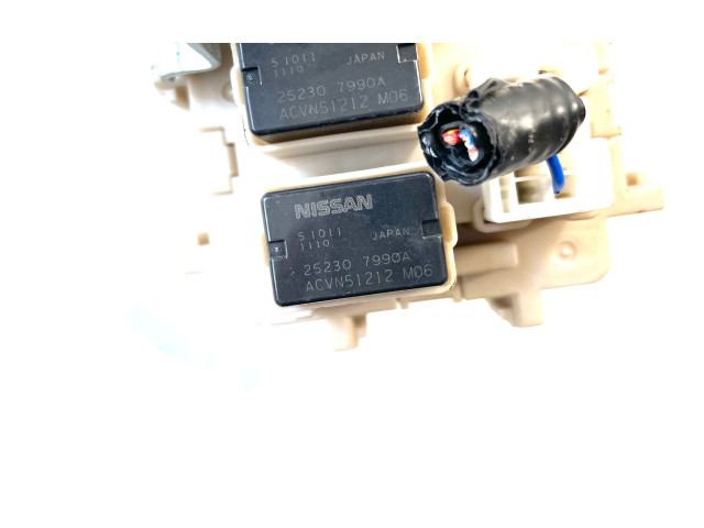 Блок предохранителей 252307990A, 4KJ0A Nissan Navara D23