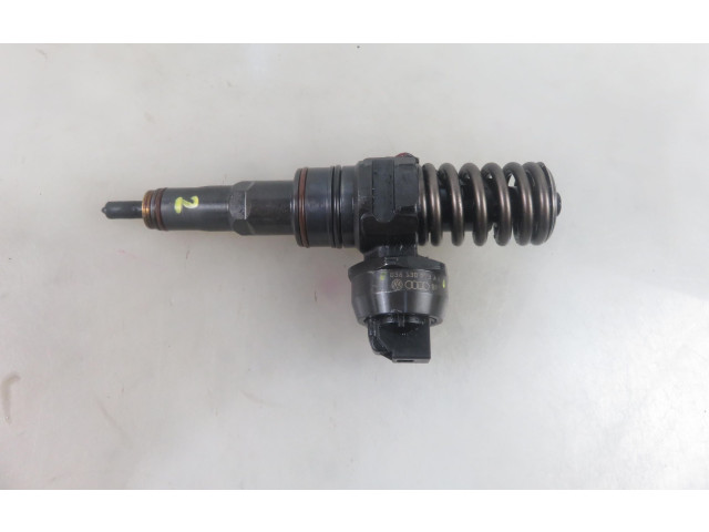 Vstřikovač 04147200213, 038130073AQ Volkswagen Bora AXR
