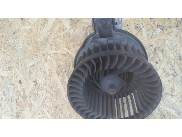 Вентилятор печки    030668Q   Peugeot Partner