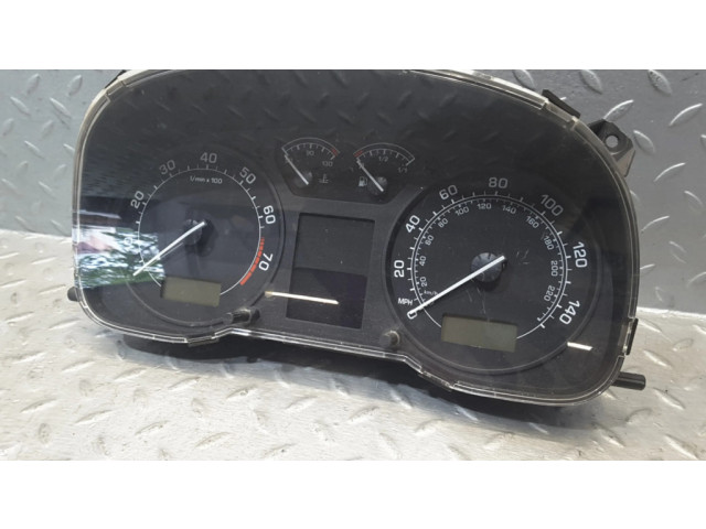 Панель приборов 1U0920921B, 81117875 Skoda Octavia Mk2 (1Z)