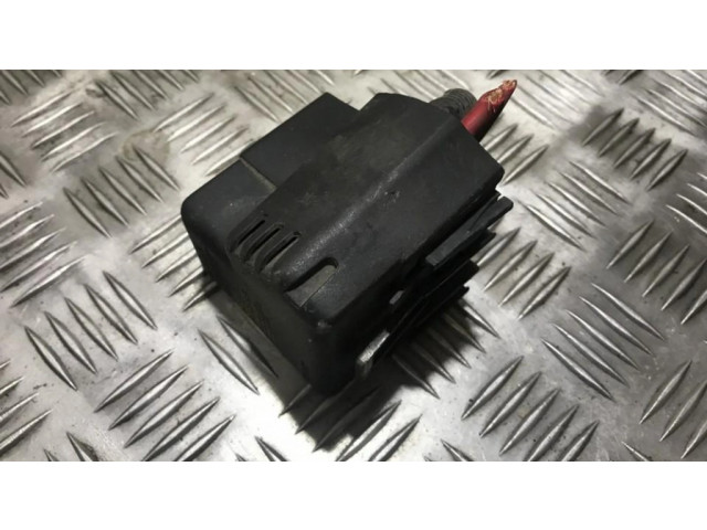 Блок предохранителей 4693362 Saab 9-5