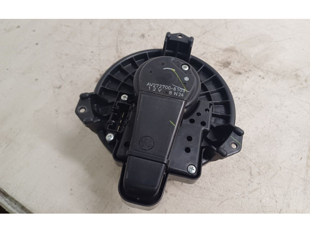 Поршень Вентилятор печки 2ZR-FAE 8710302150  Toyota Verso  