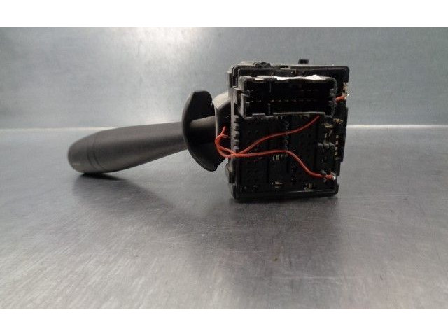 Ручка стеклоочистителей 8201168008 Dacia Dokker