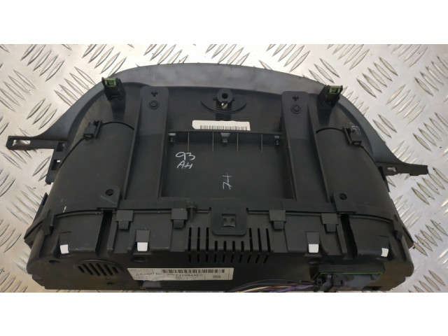 Панель приборов GK7210849EC Land Rover Discovery Sport