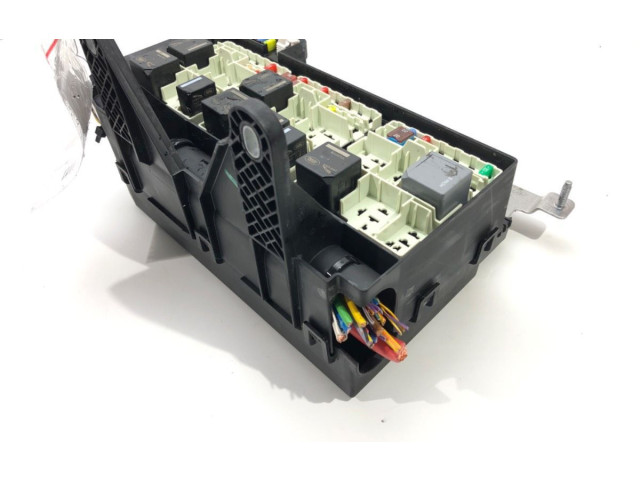 Ящик предохранителей (комплект) Jaguar XE