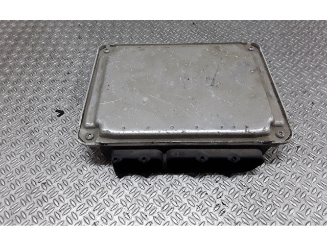 Řídící jednotka 036906032AB, 0261208046   Volkswagen Caddy 2004