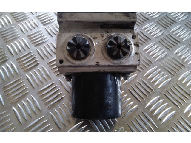 Блок АБС 3C0614095P, 16027201   Volkswagen  PASSAT B6  2005-2010 года