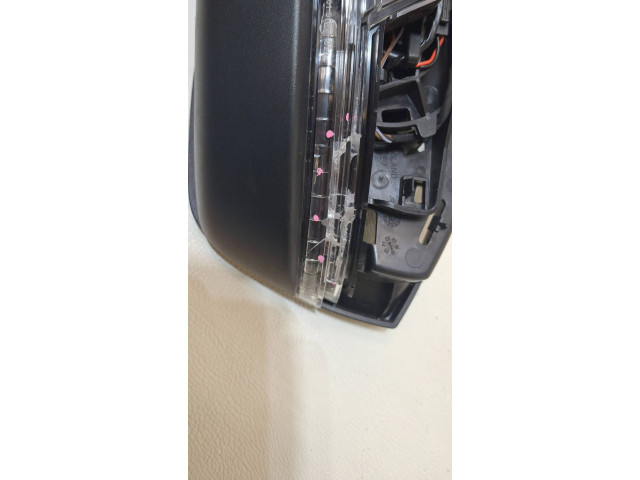 Зеркало электрическое Skoda Karoq 2017 - года