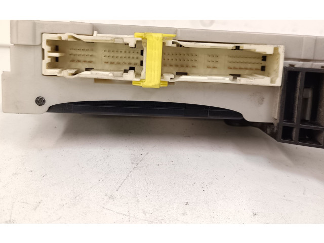   Pojistková skříňka 8922147300, 2380003093   Toyota Prius (XW30) 2012