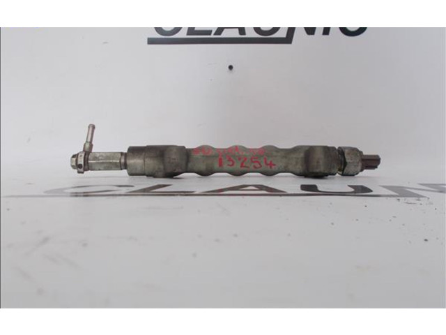 Топливная рампа SU.011.18.13254   Subaru Forester SH  