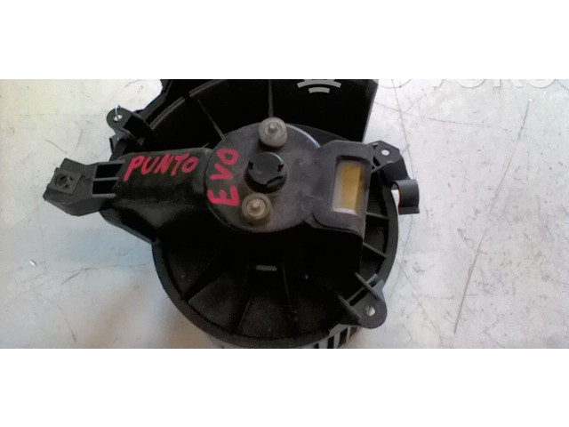 Вентилятор печки       Fiat Punto Evo