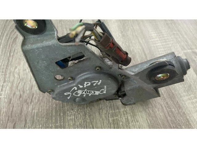 Моторчик заднего дворника 0390201539    Peugeot 406