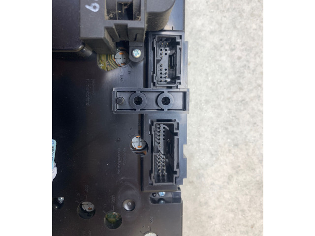 Блок управления климат-контролем 8691876, M638AA00018 Volvo V70